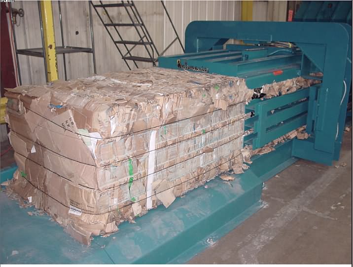 BALEMASTER Auto Tie Cardboard Baler,